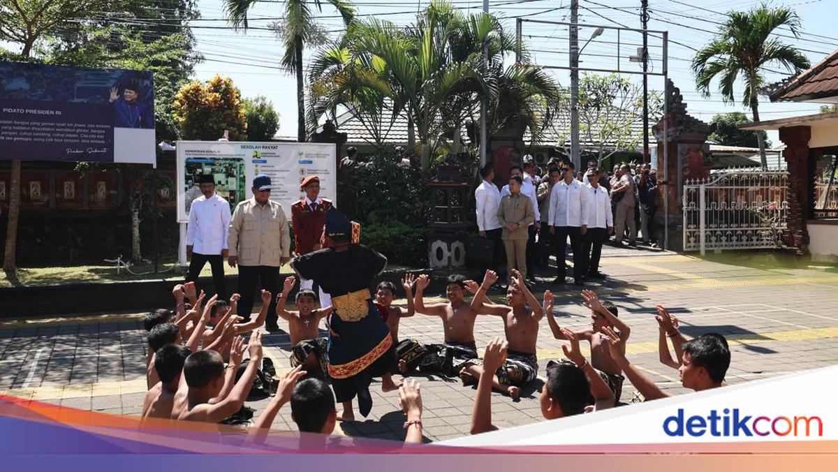 Prabowo Welcomed with Kecak Dance During Visit to Sekolah Rakyat in Tabanan