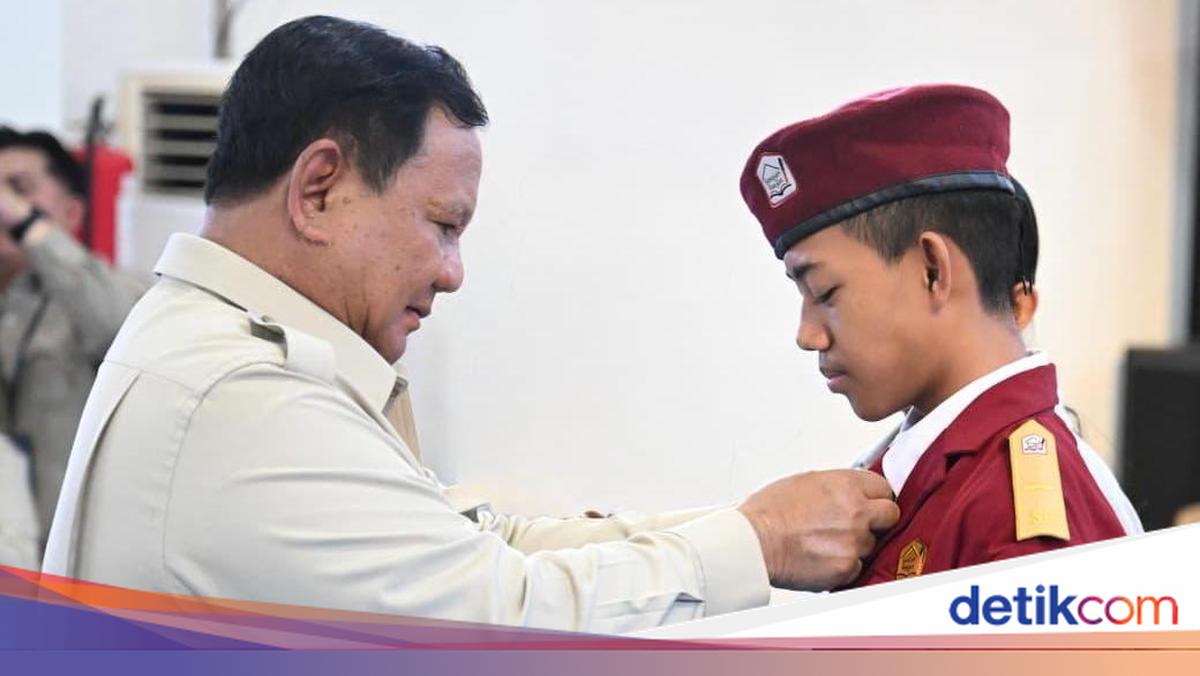 Meeting Students of Sekolah Rakyat, Prabowo: If Mocked, Respond with Politeness