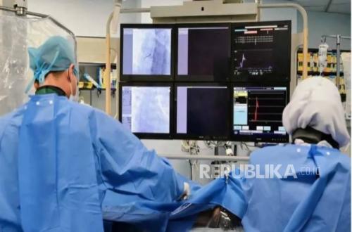 Hajj Pilgrim from Kuningan Unable to Return Home Following Surgery in Saudi Arabia