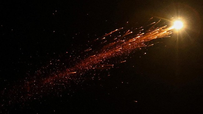Alert! Iran and Israel Exchange Bombardments, Explosions Hit Jerusalem