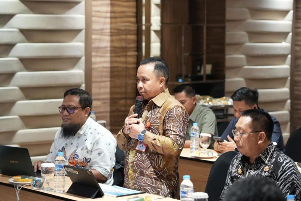 Tapin Proposes Meratus Road Integration into 2026 Presidential Instruction