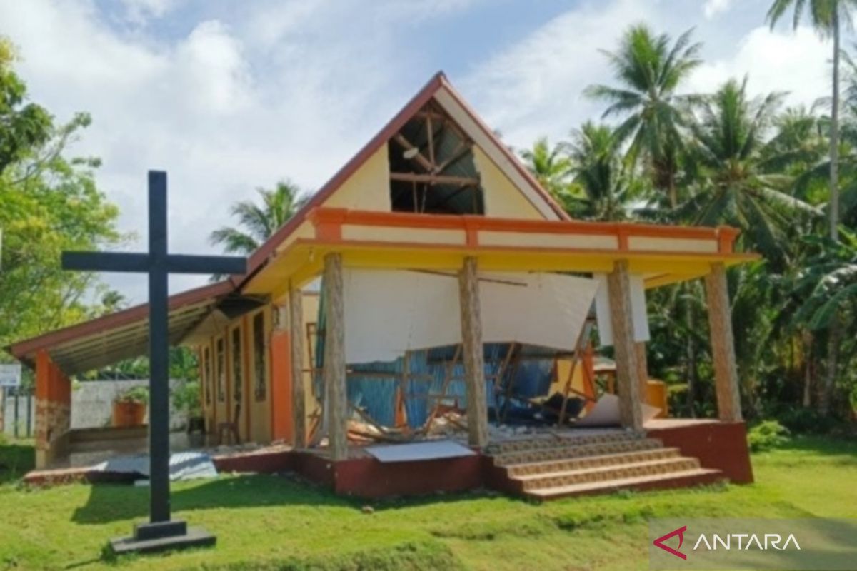 27 houses and two churches damaged in North Sulawesi earthquake