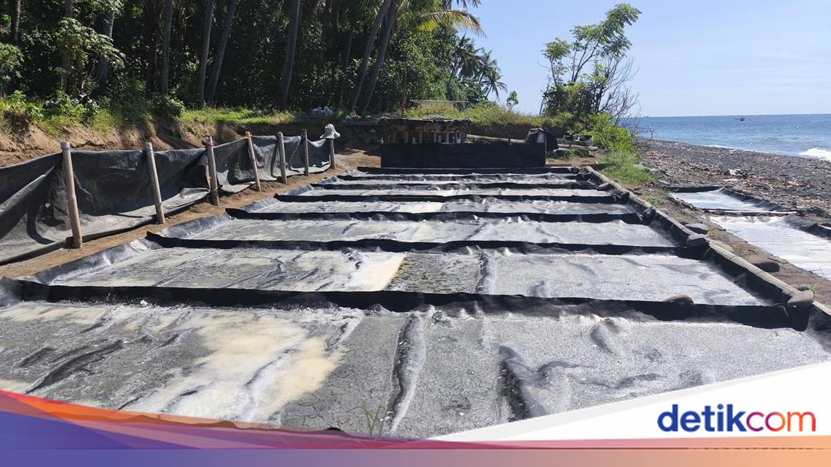 Astra Supports Les Village in Preserving Traditional Salt Heritage