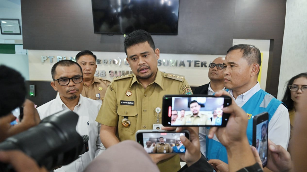 Governor Bobby Nasution Rebukes PLN North Sumatra, Demanding Compensation for Residents Affected by Blackouts
