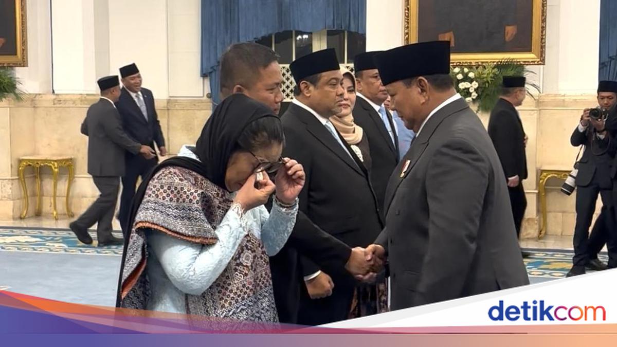 Emotional Moment as Nanik Weeps Following Inauguration by Prabowo as Head of National Nutrition Agency
