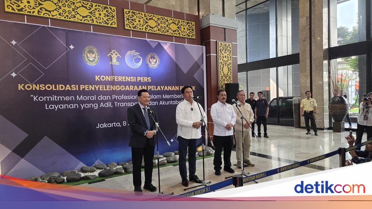 Concerned Over Alleged Extortion of Foreign Nationals' Permits, Yusril Urges Officials to Reform System