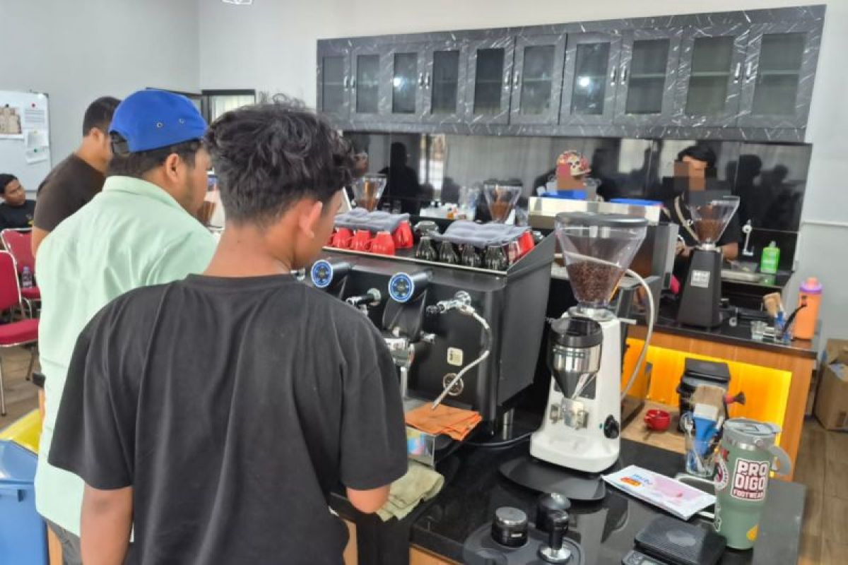 Central Java National Narcotics Agency Trains 20 Drug Rehab Clients to Become Baristas
