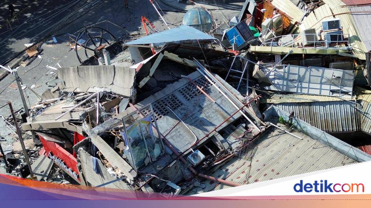 Death Toll from Devastating Earthquake in Philippines Rises to 32