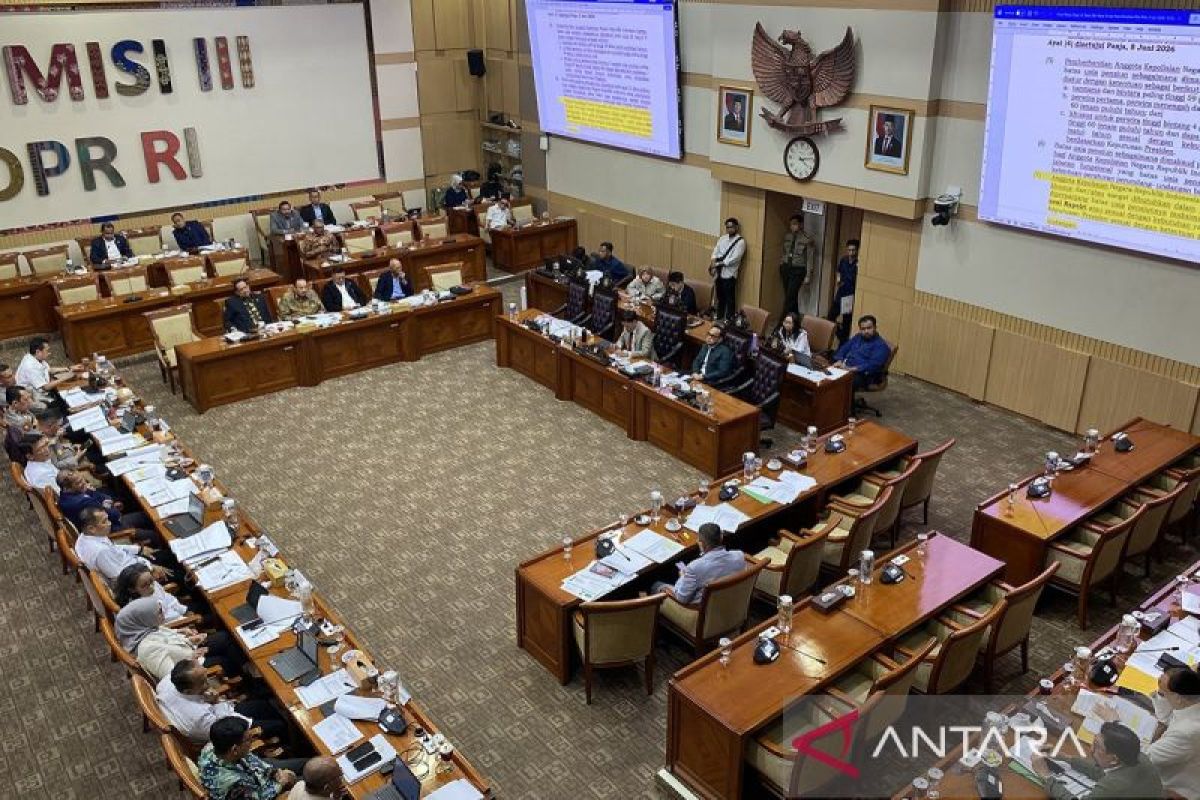 DPR and Government Agree on New Retirement Age for Police Officers