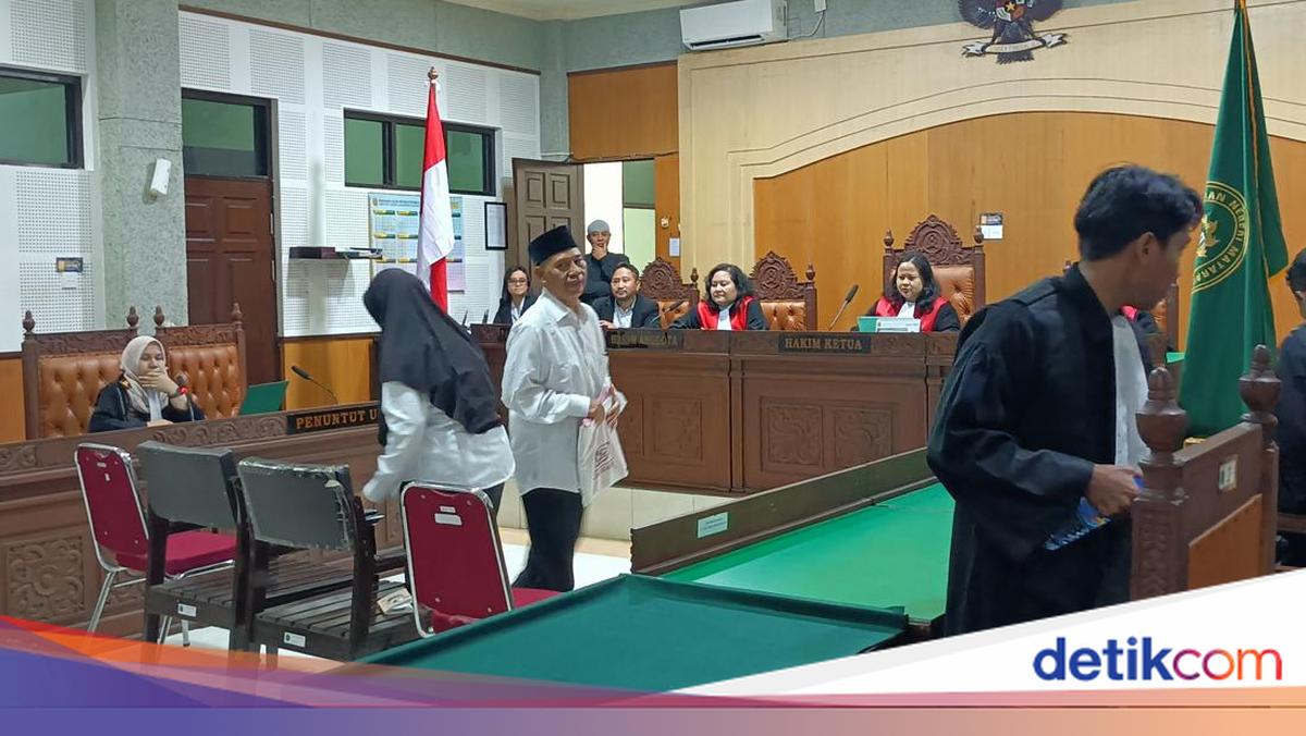 Corruption in Prayer Robe Procurement: Two Former West Lombok Social Services Officials Face One-Year Prison Sentence
