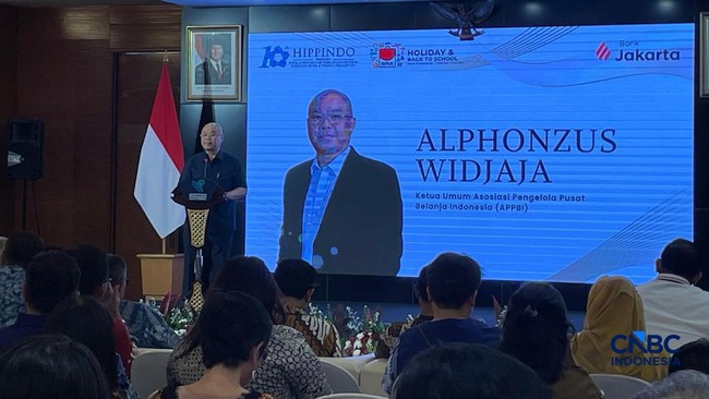 Weak Rupiah and Rising Operational Costs: How Shopping Mall Managers are Responding
