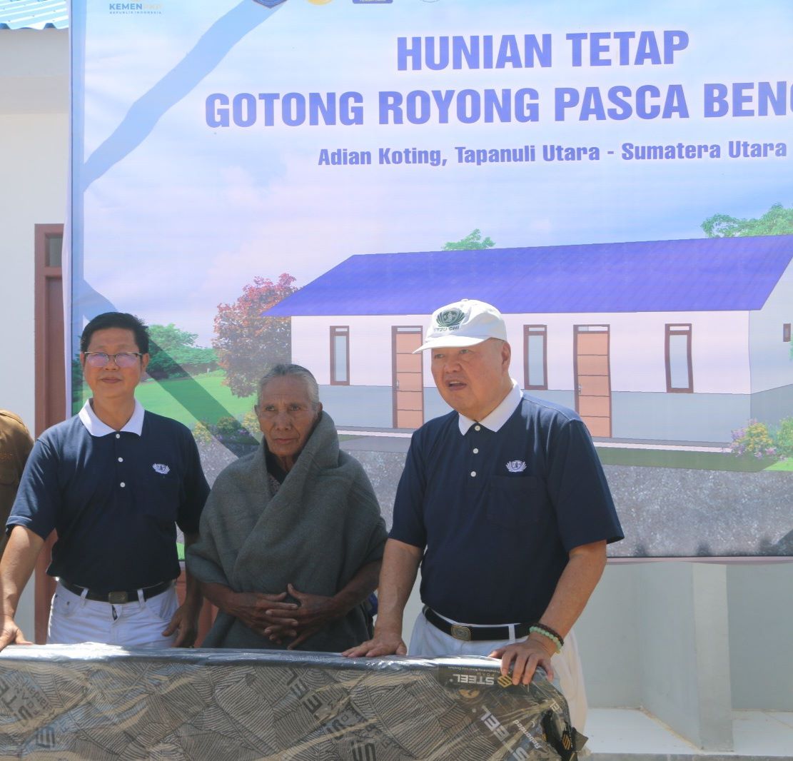 70 Families Affected by Disaster in Dolok Nauli Receive Permanent Housing Keys