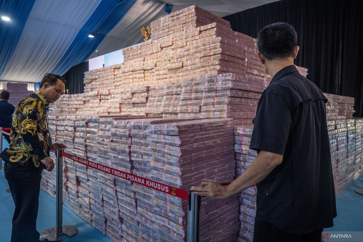 "President Solution" Book Also Reveals Prabowo's Law Enforcement Strategy
