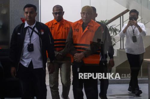 Ismail Adham and Asrul Azis Taba Detained by KPK Over Hajj Quota Corruption