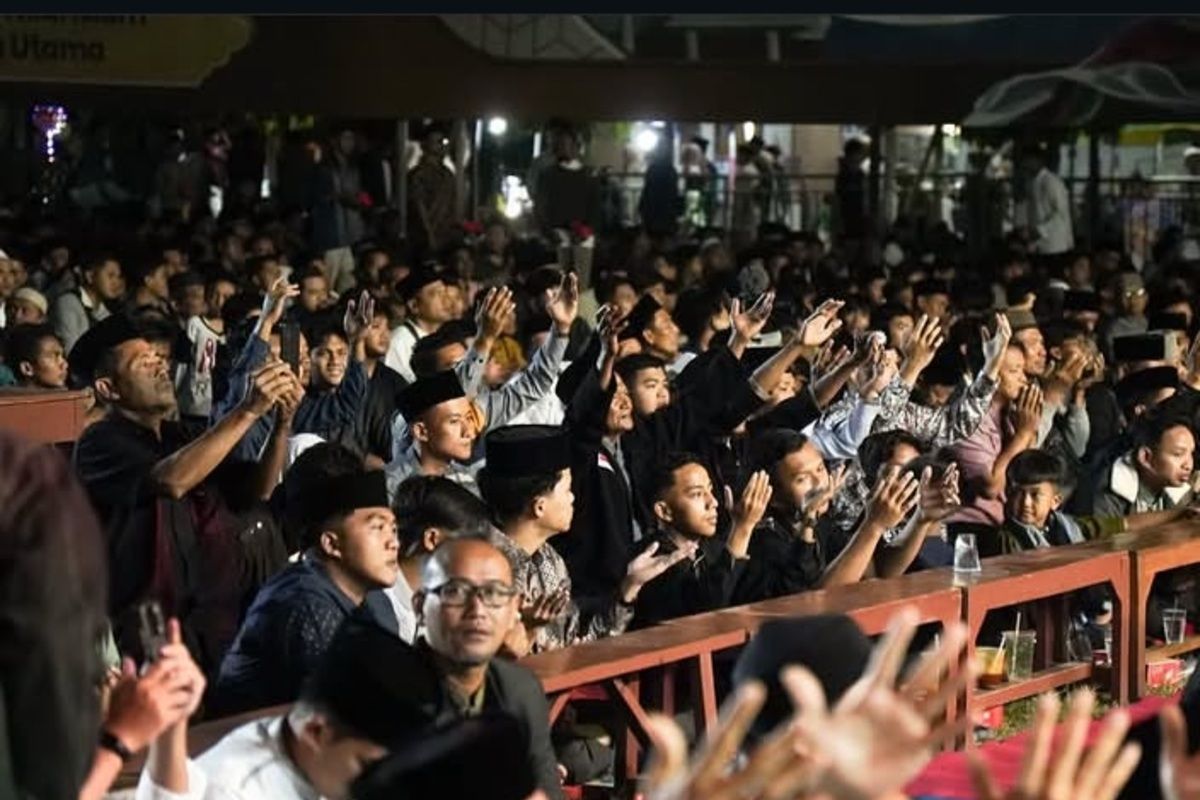 Thousands Attend Grand Tabligh Akbar to Commemorate 100 Years of Gontor