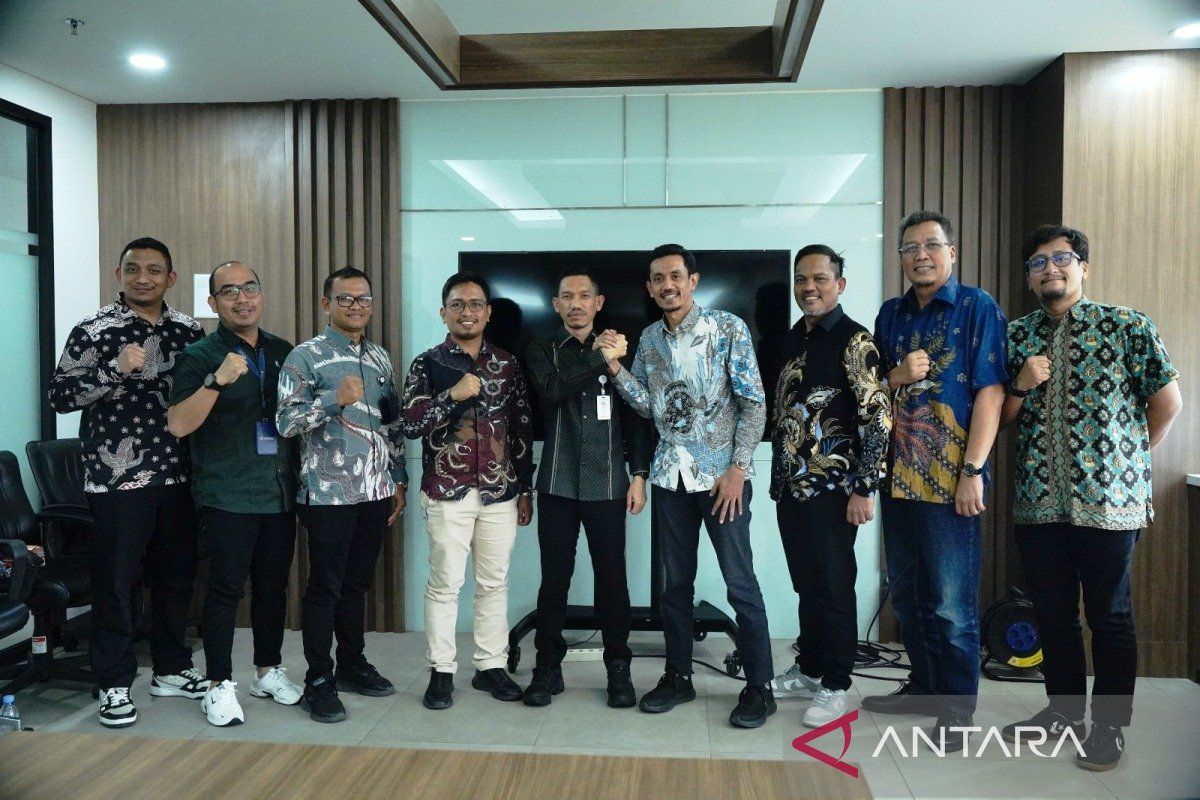 West Aceh partners with PT HCM to boost regional revenue through public information sector