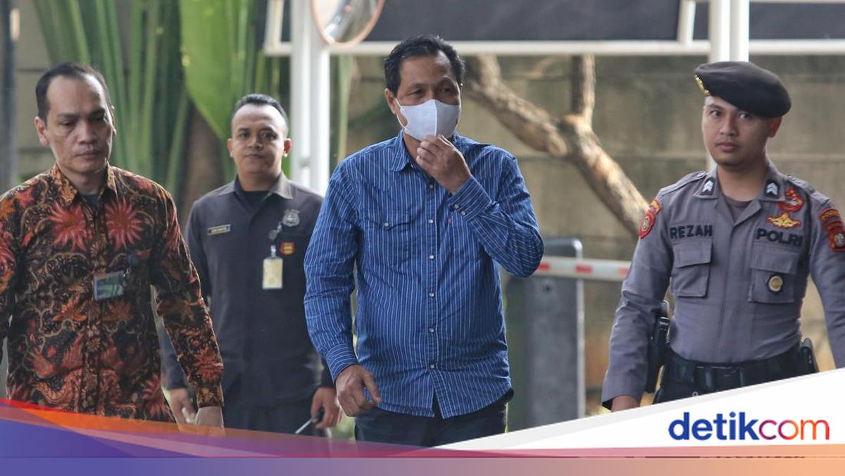 Muara Enim Regent Used Office Boy's Account to Funnel Funds from Education Projects