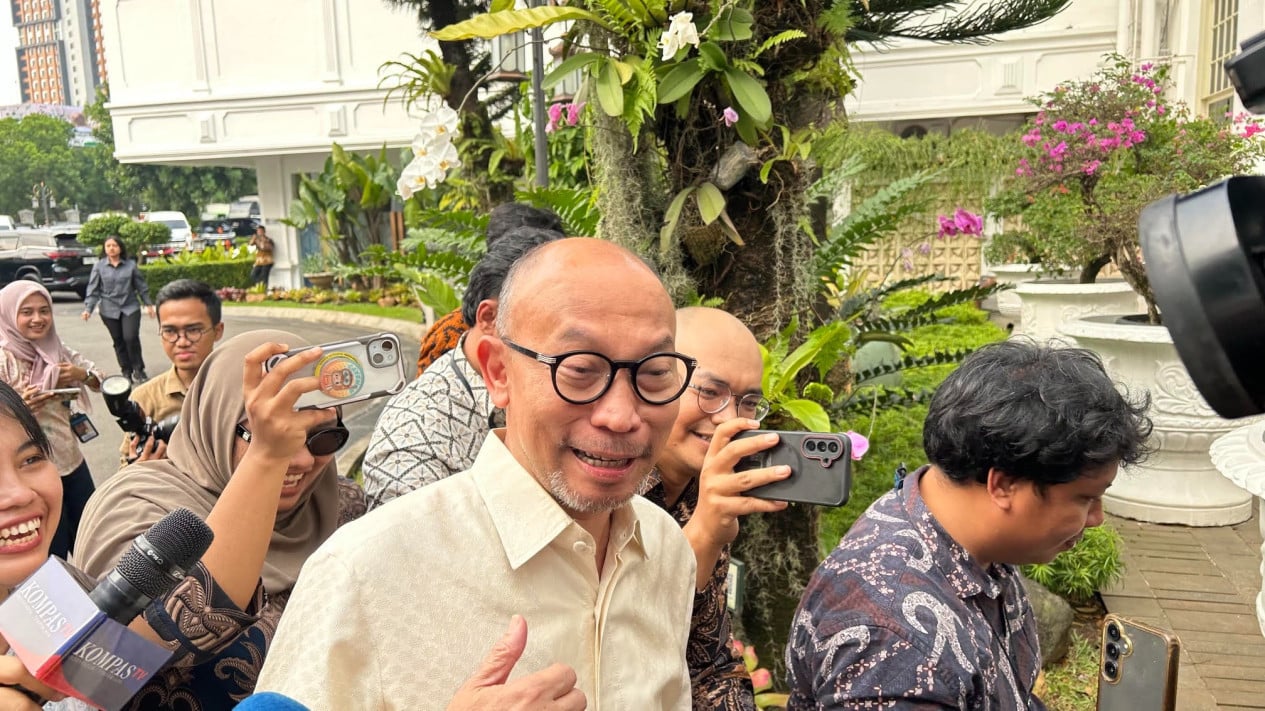 Chatib Basri Arrives at Palace to Meet President Prabowo, Speculation Mounts