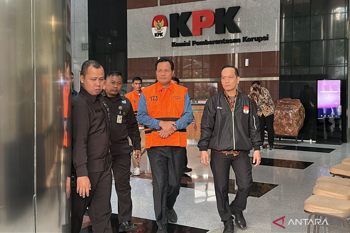 KPK reveals identities of three other suspects besides Muara Enim Regent Edison