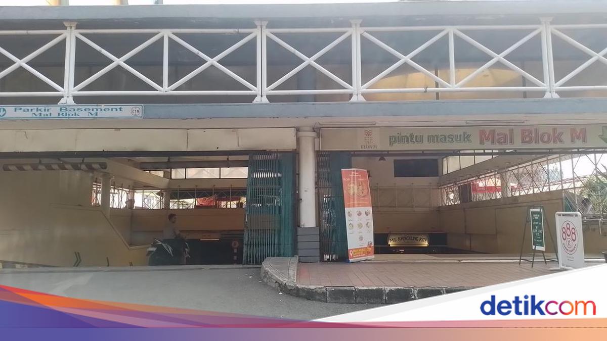 Four Illegal Traffic Attendants Caught in Sting Operation for Running Unauthorised Parking Racket at Blok M Square