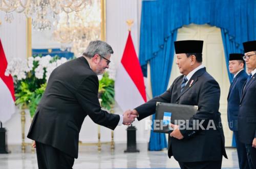 Nine Ambassadors, Including North Korea's, Present Credentials to Prabowo