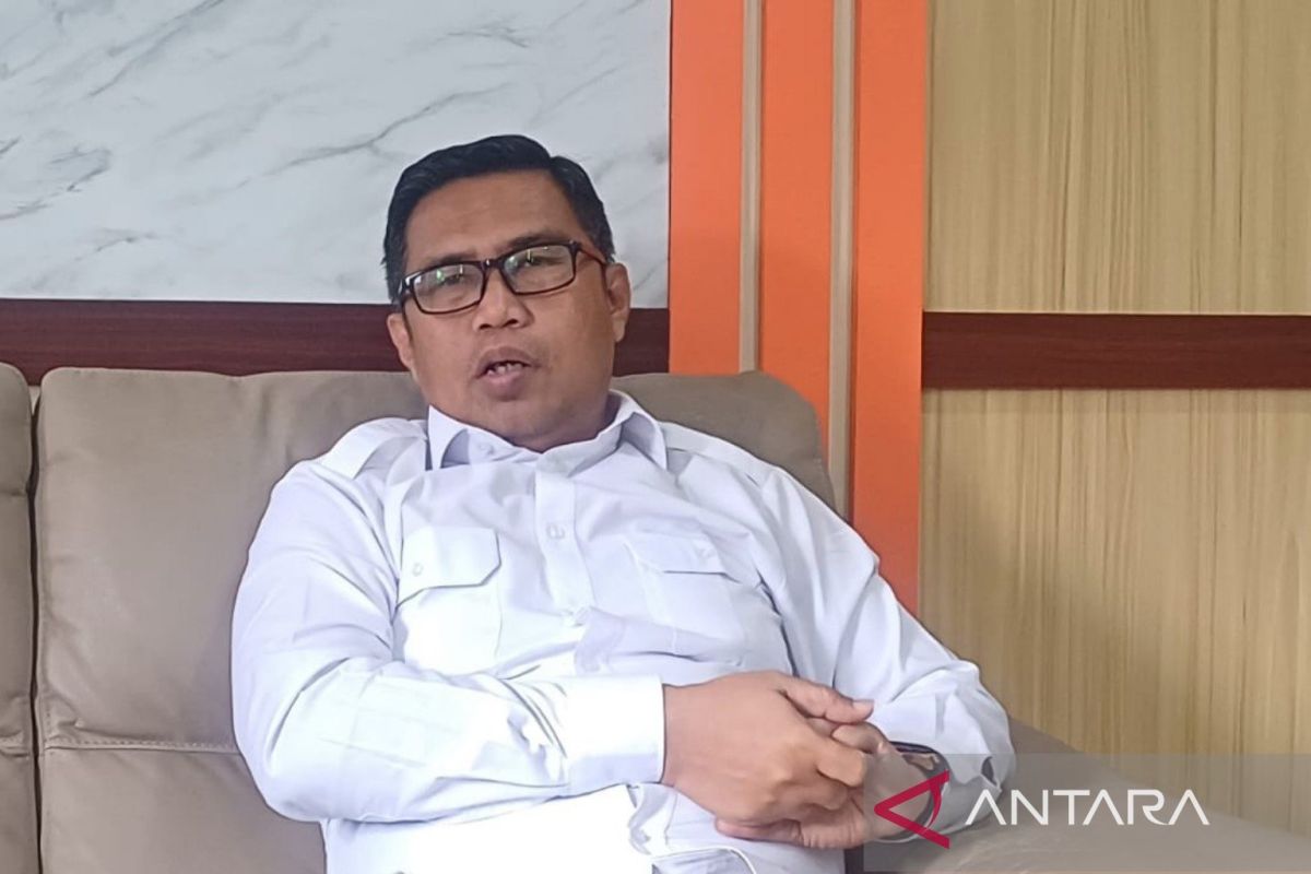 Jambi BKSDA Fits GPS Tracking Collars on Elephants in Bukit Tigapuluh