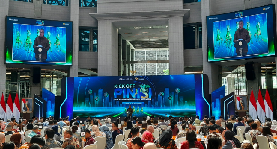 Rupiah Exchange Rate Could Reach 16,800 per US Dollar in 2027, BI Reveals Reasons