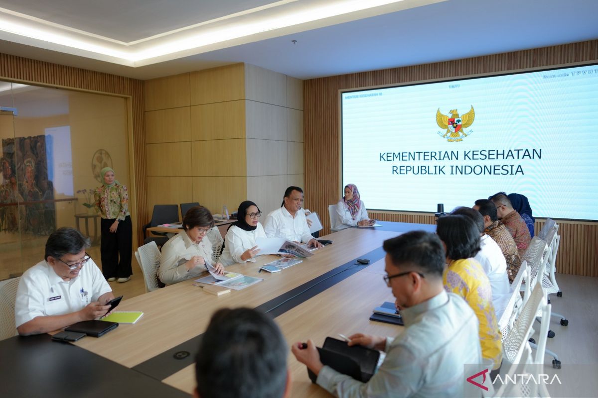 Health Minister voices support for BGN's steps to improve free nutritious meal programme governance