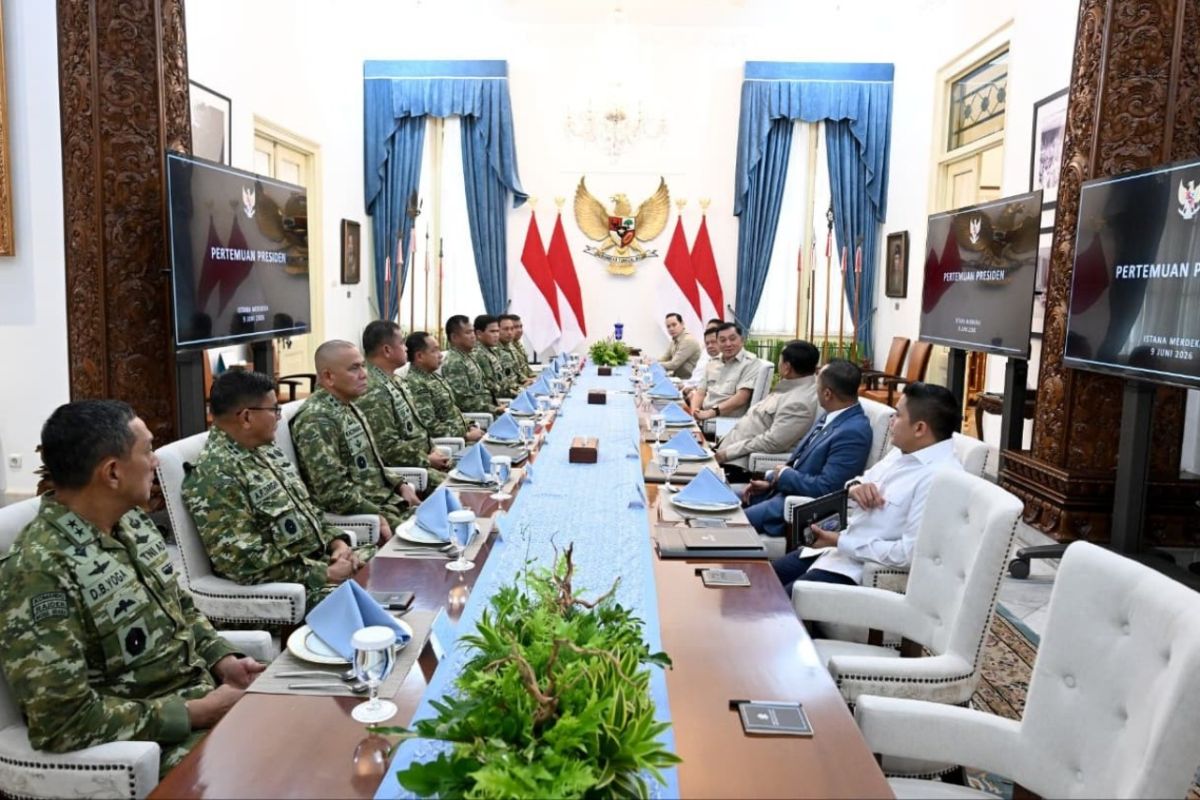 President Prabowo Receives TNI Commander and Staff to Discuss Strategic Programmes