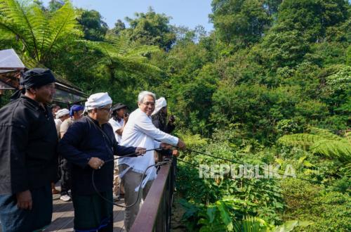 Forestry Ministry Releases Two Javan Hawk-Eagles and Inaugurates Conservation Facilities in Megamendung