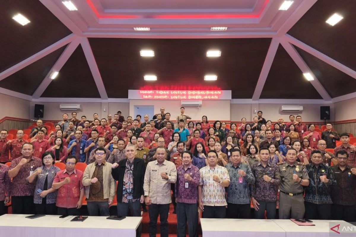 Bangli Regency Government designates six work units to pursue integrity zone status