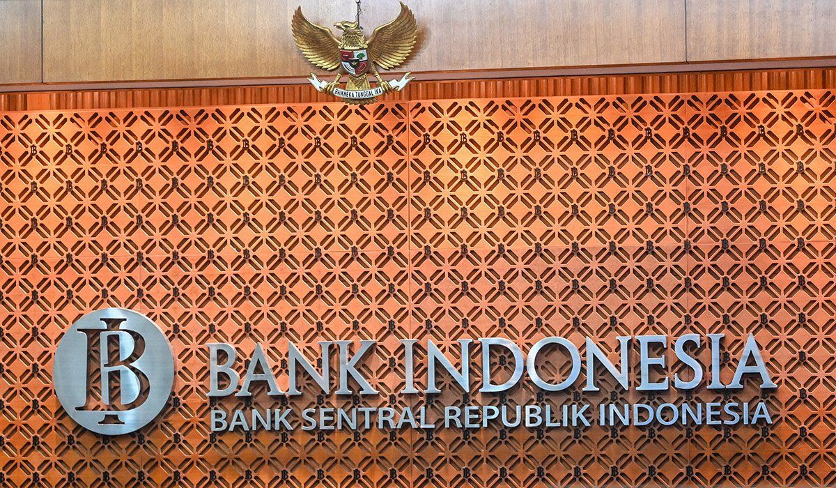 Economist: BI-Rate Could Rise Again if Rupiah Surpasses Rp18,200