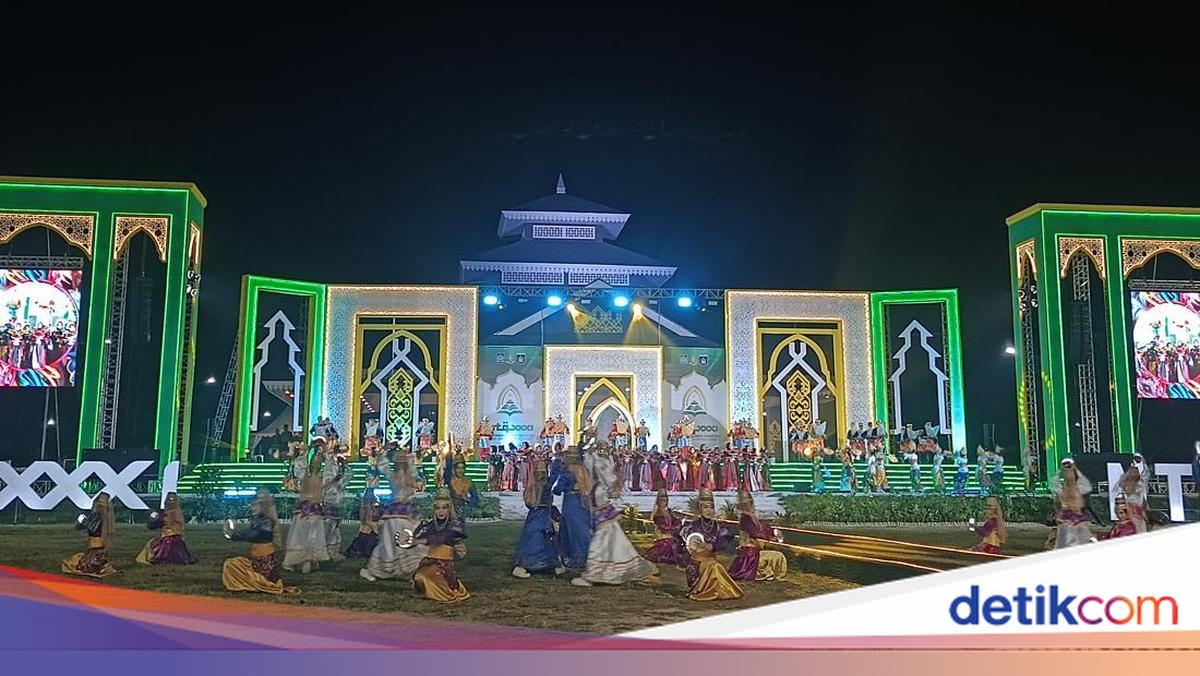 NTB's 31st Provincial Qur'an Recitation Competition Opens with 300-Dancer Spectacle
