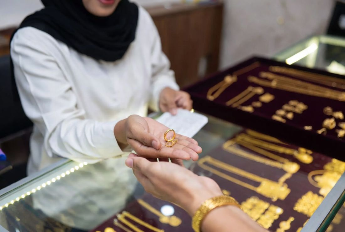 Gold Prices Surge, Batam Residents Continue to Pursue Bullion as Investment
