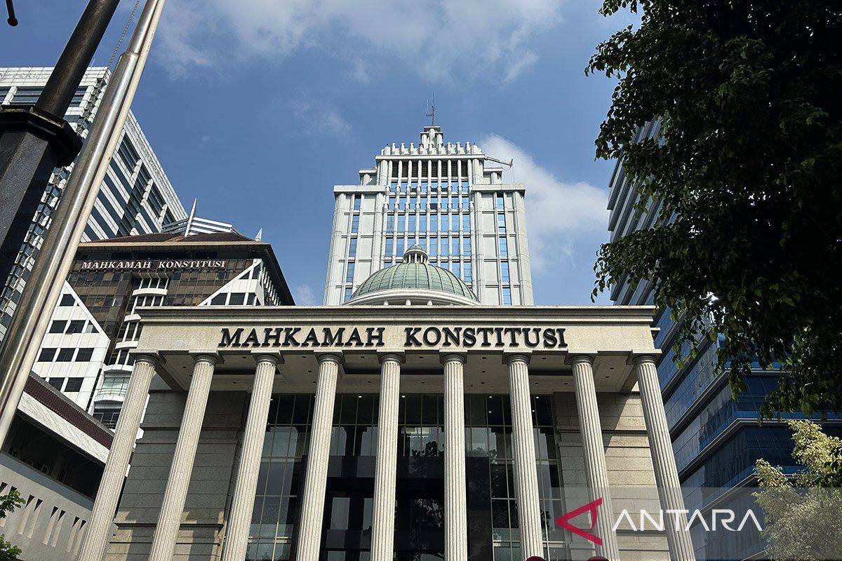 Constitutional Court Reviews Judicial Law on Ramadan and Shawwal Determination