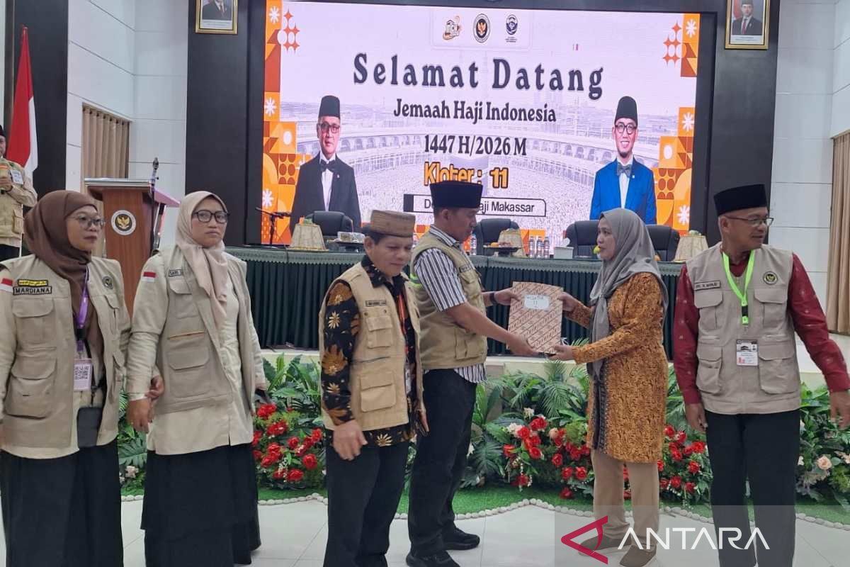 First Hajj pilgrims from West Sulawesi arrive via Makassar Debarkation