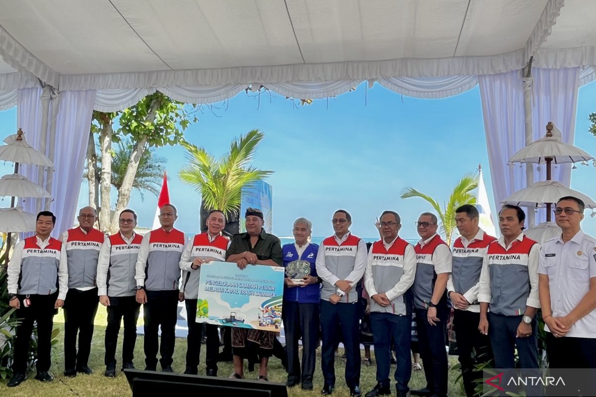 Pertamina and ITS Deploy 'Trash Skimmer' Vessel to Tackle Coastal Waste