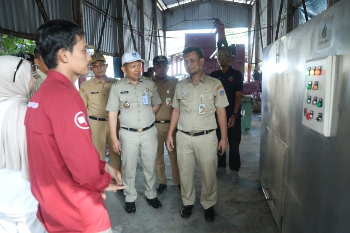Kepulauan Seribu can process organic waste into compost within 10 hours