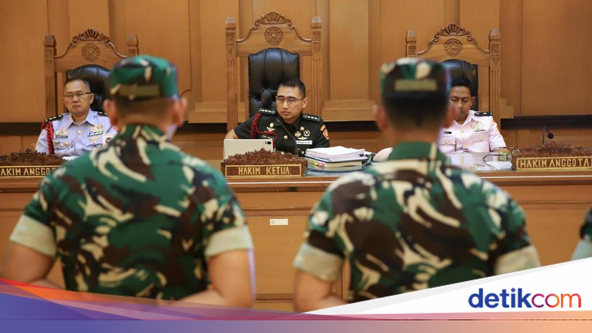 Two Defendants in Andrie Yunus Acid Attack Case Dismissed from TNI