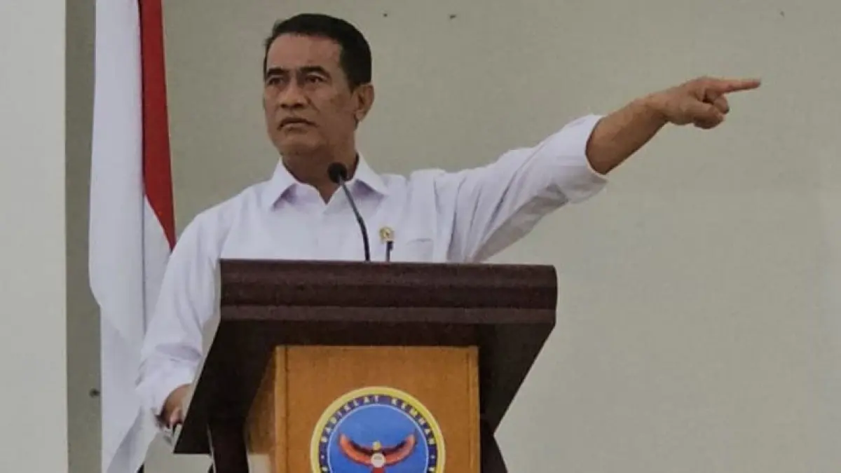 Agriculture Minister Amran Prepares Measures to Protect Egg Prices and Smallholder Farmers