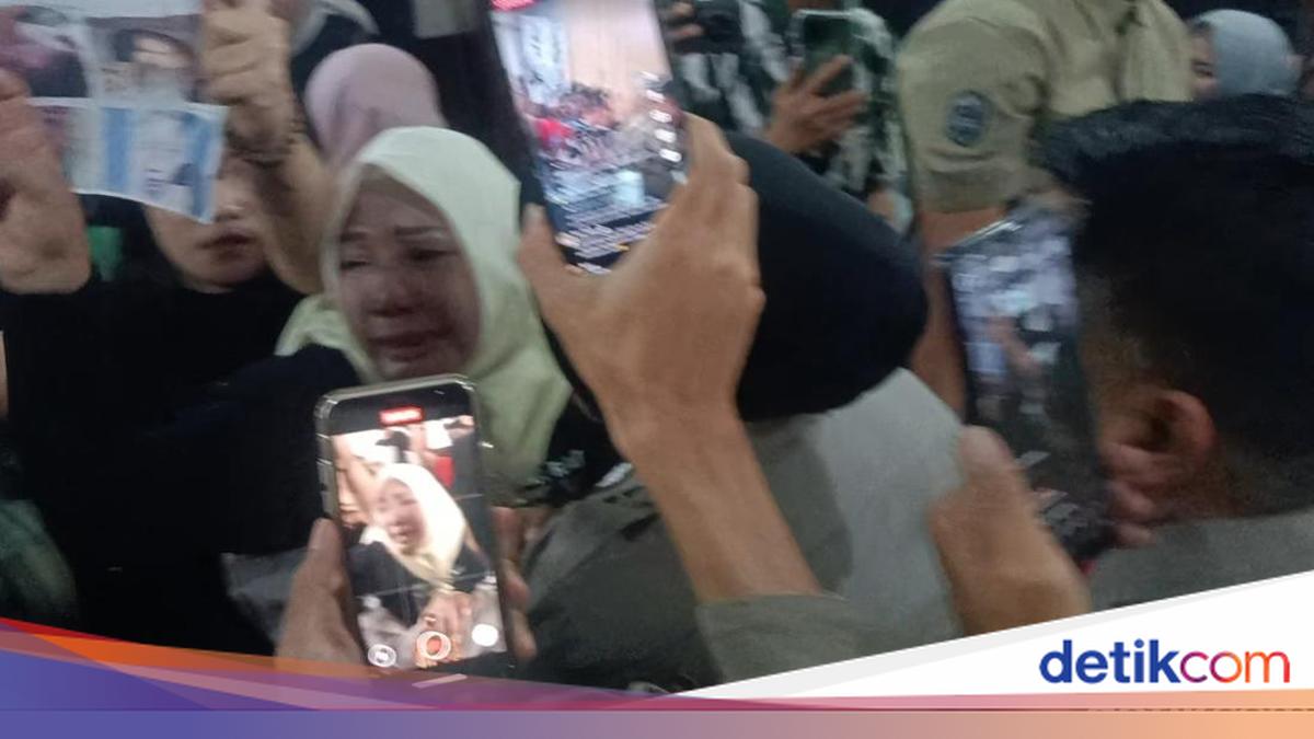 Mother of Unram Student Murder Defendant Hysterical, Curses Prosecutors