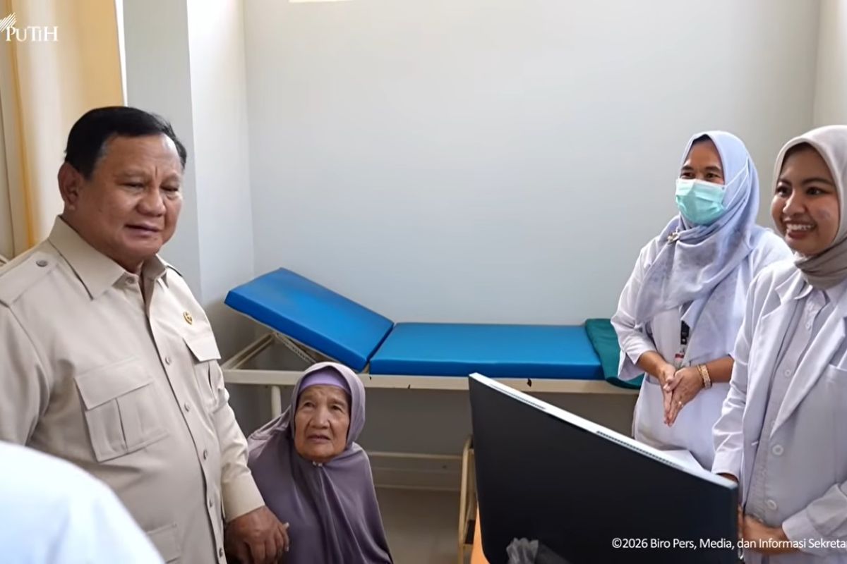 Prabowo Targets Affordable Generic Medicines Within a Year