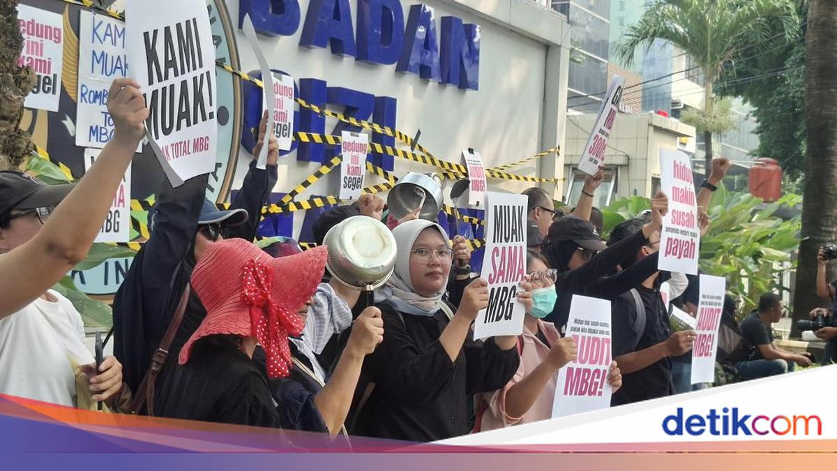 Protesters Rally at BGN Office in Central Jakarta, Demand Audit of Free Nutritious Meals Programme