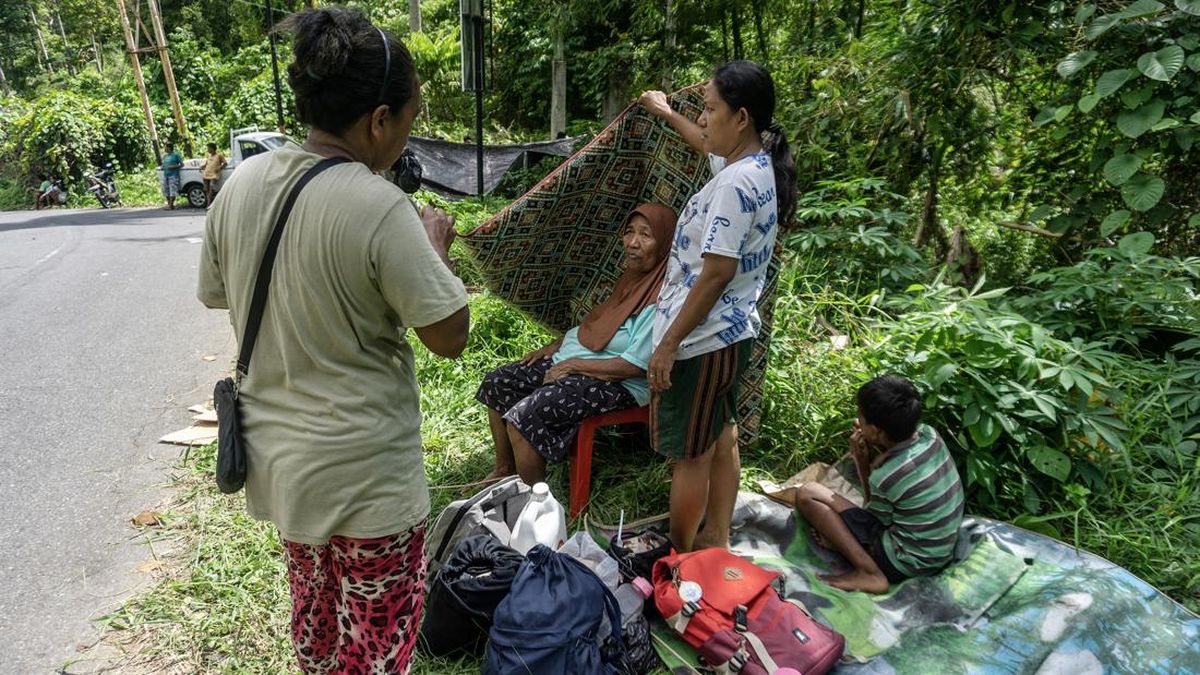 BNPB: 1,160 Sangihe Islands Residents Affected by Earthquake, Still Displaced