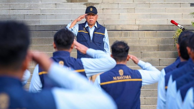 Basuki Swears In 555 IKN Civil Servants, Stresses Competence and Integrity