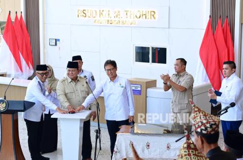 Prabowo Inaugurates RSUD KH Muhammad Thohir, Vows to Boost Healthcare Services