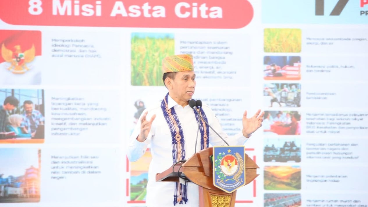 Deputy Home Minister Wiyagus Stresses Village's Crucial Role in Strengthening National Resilience Amid Global Uncertainty