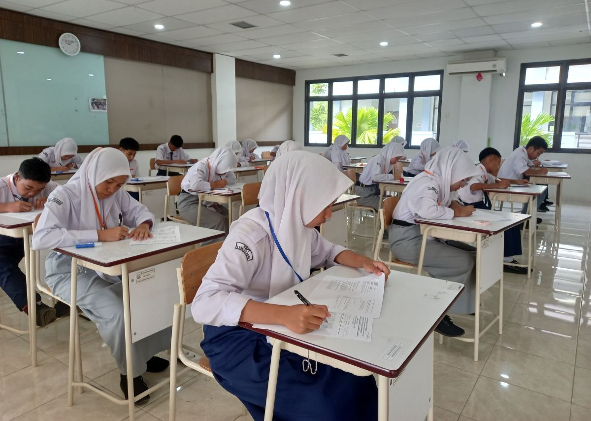 People's Schools: Realising Equitable Education