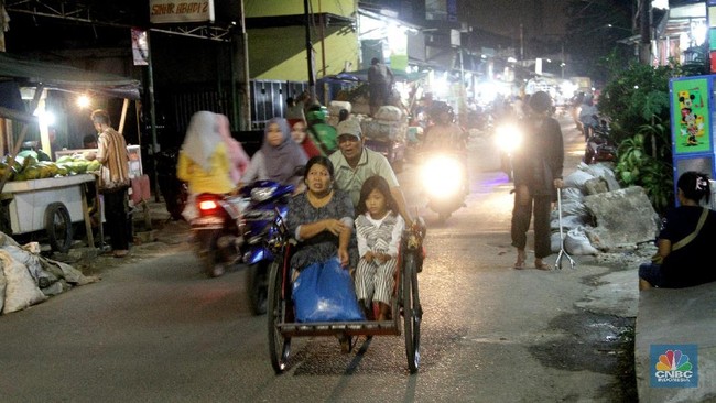 Rickshaw Driver Becomes an Instant Billionaire, Winning Rp 50 Billion Overnight