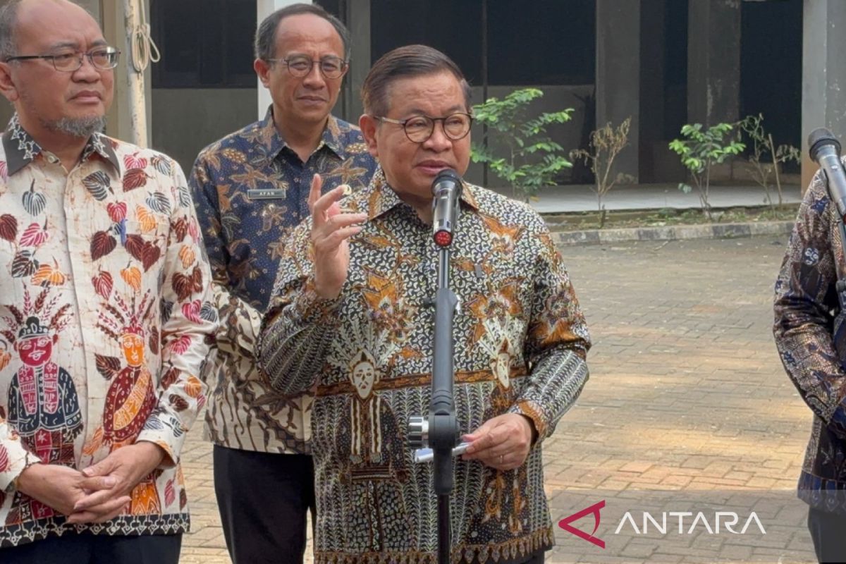 Pramono opens possibility of adding free public transport beneficiary categories